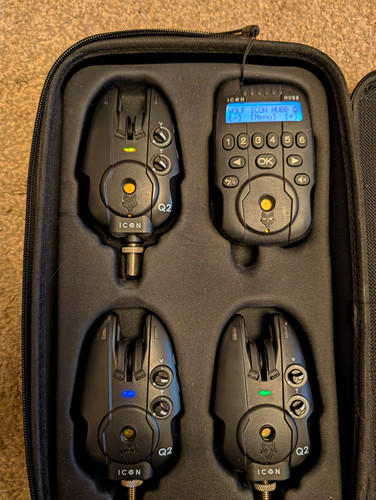 Wolf icon electronic carp - q2,